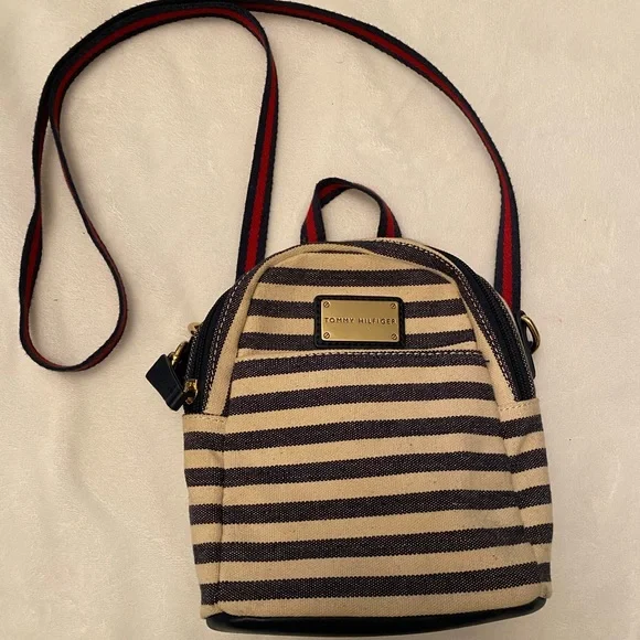 Tommy Hilfiger Navy and Cream Backpack TOMMY HILFIGER Denim Blue Red Cream Backpack Purse Bag Back  main image 2
